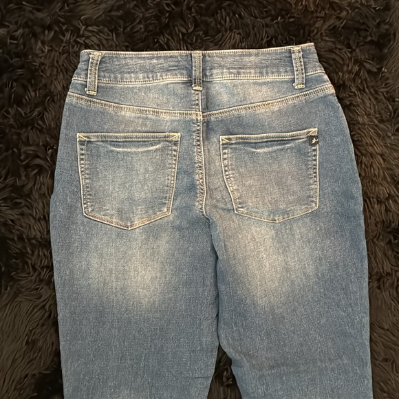 Maurices Blue Jeans with Red Plaid Accents - Picture 9 of 12